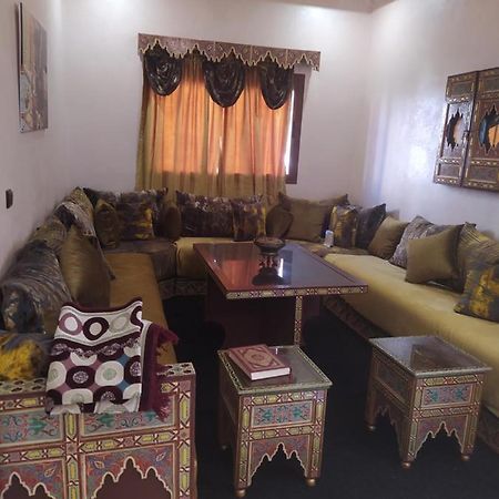Duplex Pour Famille Seulement Apartment Fez Bagian luar foto