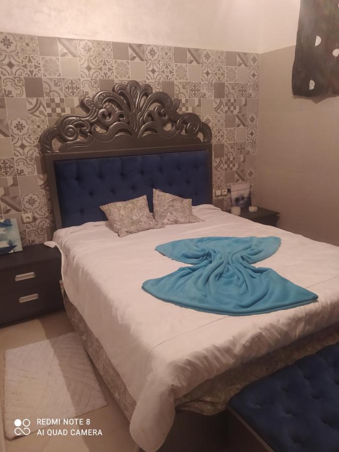 Duplex Pour Famille Seulement Apartment Fez Bagian luar foto